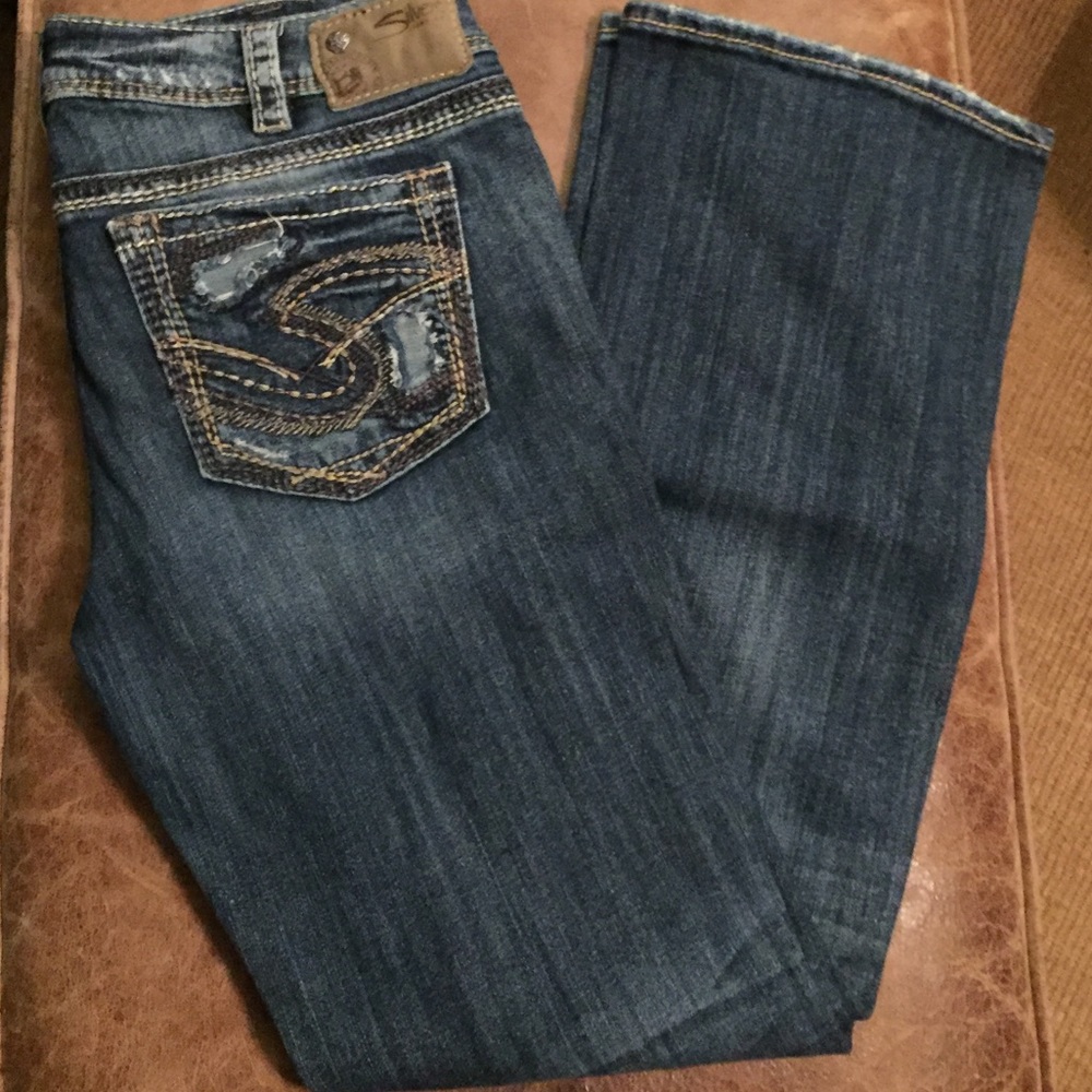 Silver dark wash bootcut jeans 👖